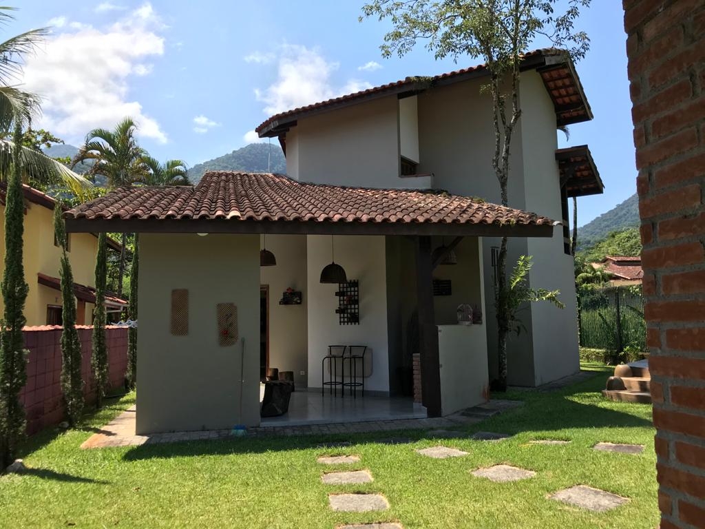 Casa à venda com 4 quartos, 200m² - Foto 32