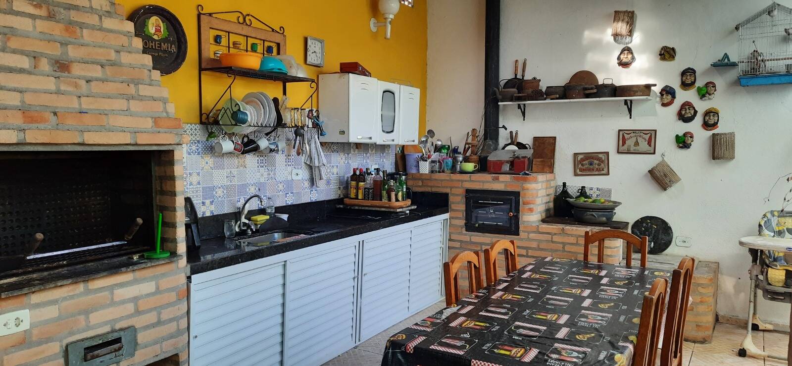 Sobrado à venda com 5 quartos, 268m² - Foto 1