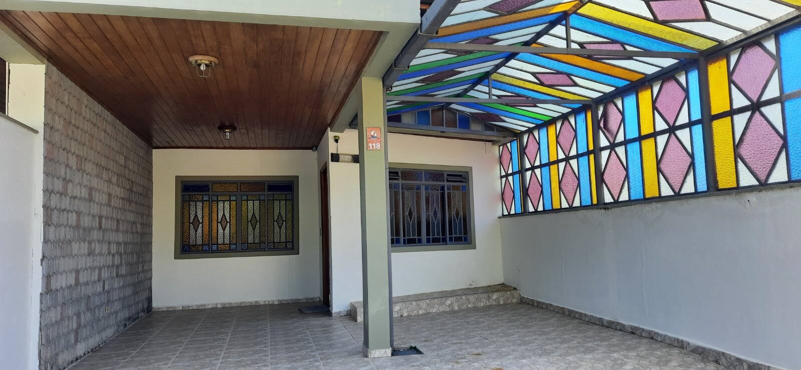 Sobrado à venda com 4 quartos, 207m² - Foto 1