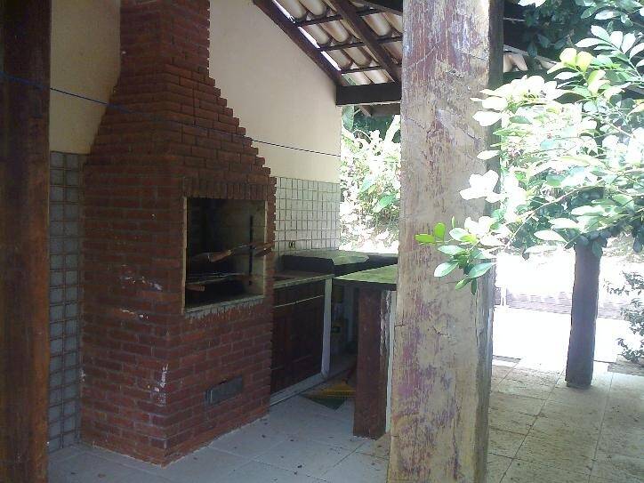 Casa de Condomínio à venda com 3 quartos, 250m² - Foto 2